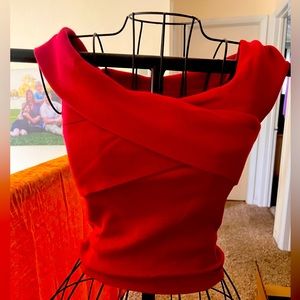 XS Hollister Crop Top for teens/tweens